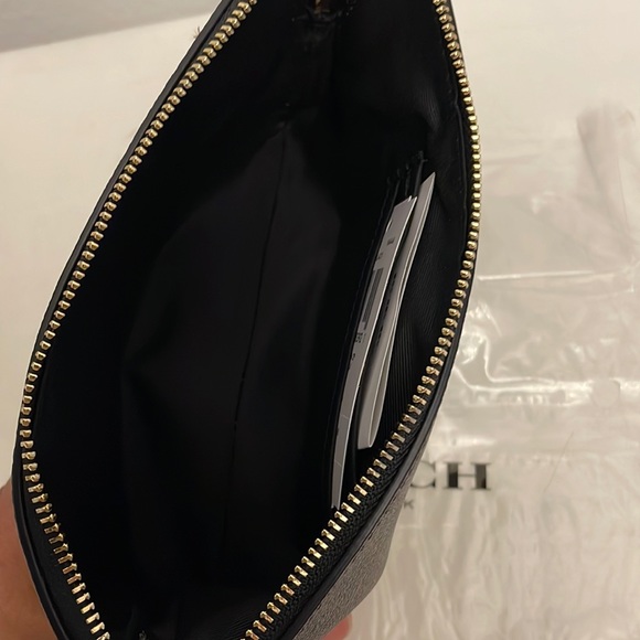 NWT Coach corner zip wristlet. - Picture 3 of 3